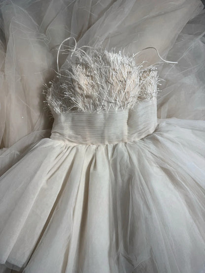 Ethereal Wedding Gowns Brides Dresses Ball Gown Spaghetti Straps for Bride Tüll White Petite/Plus Size Bridal Dress with Feathers For Women AS009