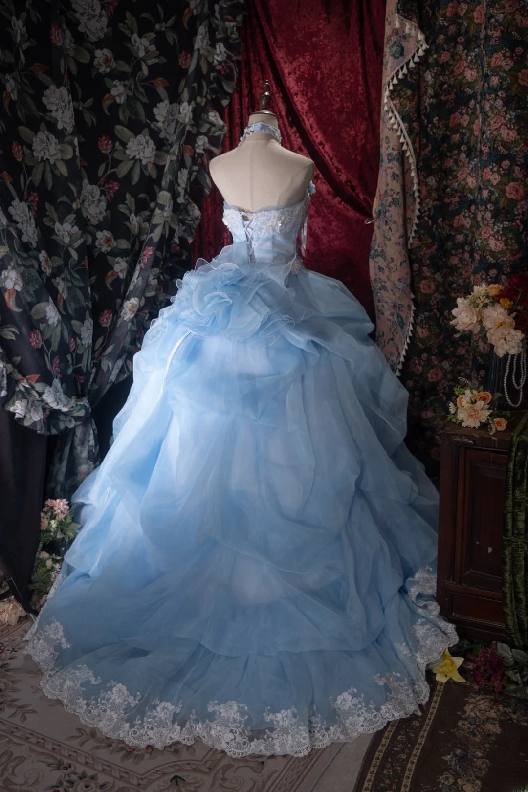 Princesses Fairytale Ball Gown Strapless Blue White Lace Long With Ruffled Quince Dress Quinceanera Dresses Formal Birthday Outfits RB8034