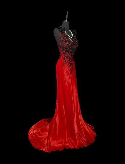 Elegantes, ärmelloses, langes Meerjungfrauen-Abendkleid aus rotem Satin mit V-Ausschnitt – perfekt für den Schulabschlussball oder die Abschlussfeier (AS010)
