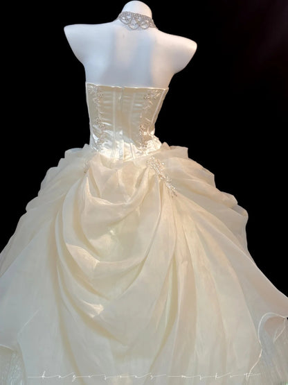 Prinzessinnen-Ballkleid, trägerlos, Champagner, mit mehrlagigem Korsett, figurbetont, lang, für süße 16 Kleider, Quinceanera-Kleid RB3354