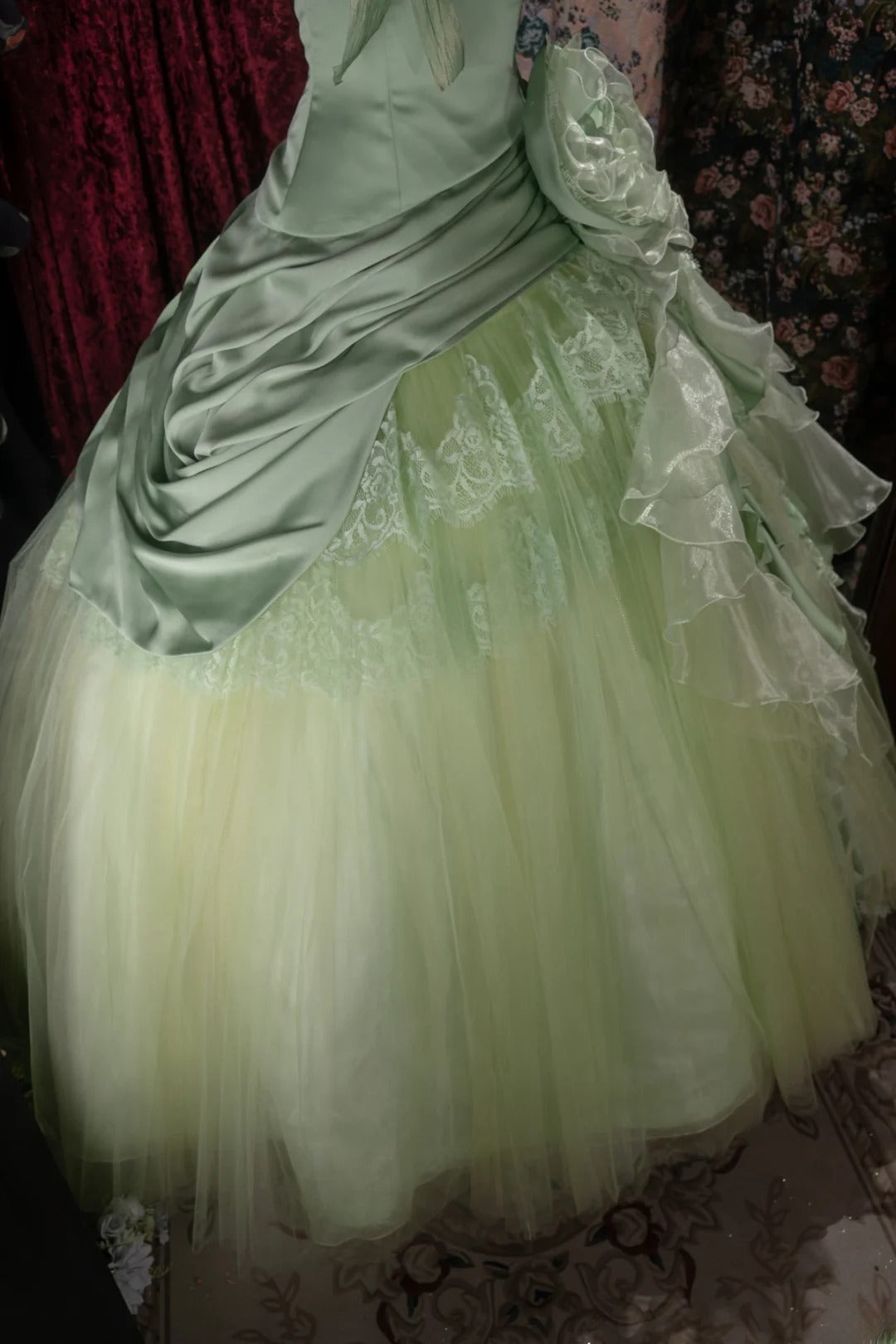 Princesses Fairytale Ball Gown Spaghetti Straps Sage Green Lace Long Quince Dress Quinceanera Dresses Formal Birthday Outfits RB8037