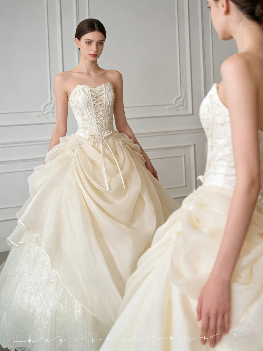 Prinzessinnen-Ballkleid, trägerlos, Champagner, mit mehrlagigem Korsett, figurbetont, lang, für süße 16 Kleider, Quinceanera-Kleid RB3354