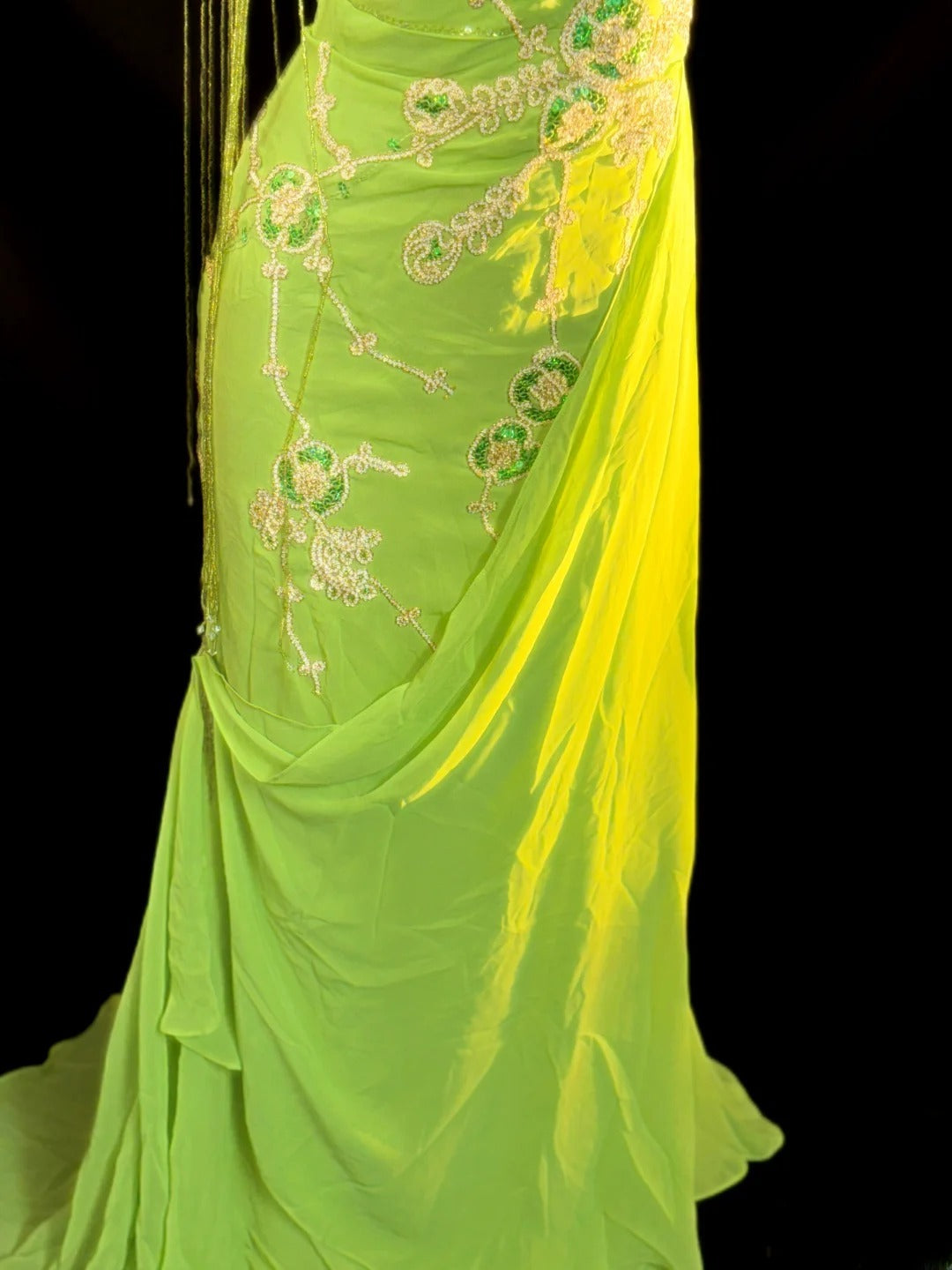 Modeste Robes de bal Sirène Asymétrique Vert avec Perles Longues Tenues de Soirée Formelles RB3355