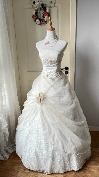 Sweet 16 Dresses Long Strapless White Tulle Lace Ball Gown Sweet Sixteen Birthday Gown RC0383