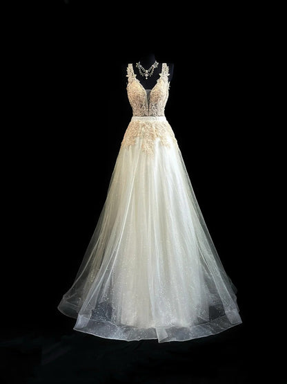Refined Prom Dresses A Line V Neckline White Tulle With Appliqued Evening Dress Formal Outfits RB5824