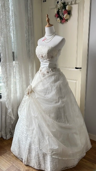 Sweet 16 Kleid, lang, trägerlos, weiß, Tüll, Spitze, Ballkleid, Geburtstagskleid für 16. Geburtstag RC0383