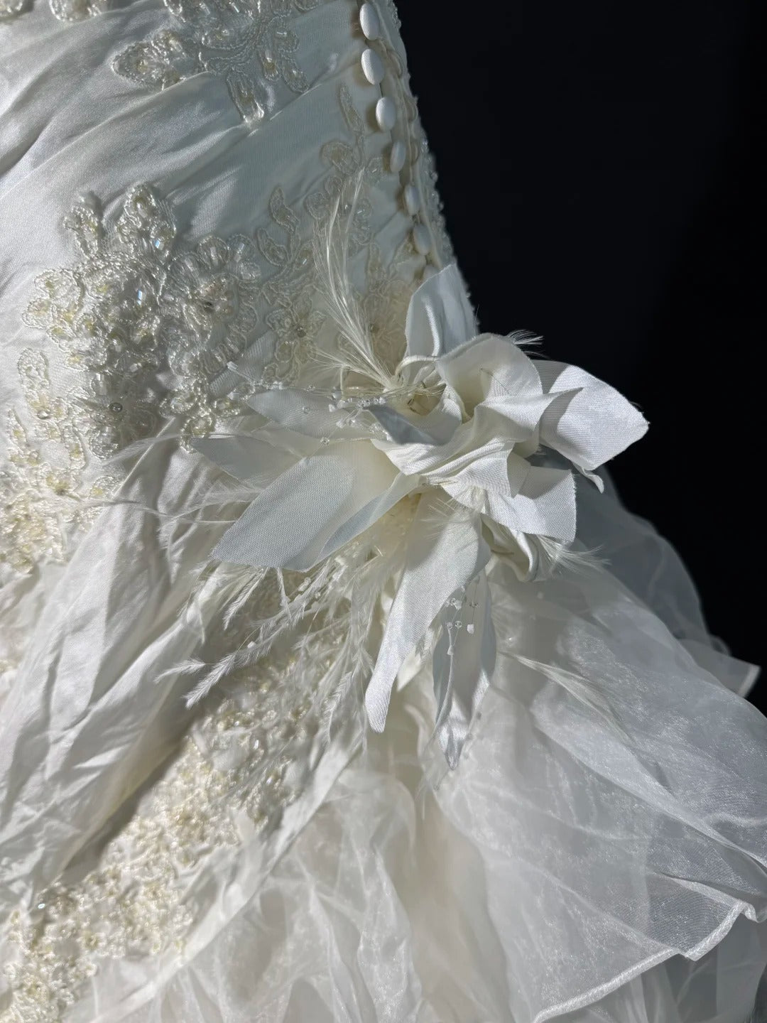 Brautkleid, trägerlos, tiefe Taille, Meerjungfrauenstil, 1950er/1940er Jahre, trägerlose Spitze mit Applikationen, weiß, in Petite/Plus Size, AS014