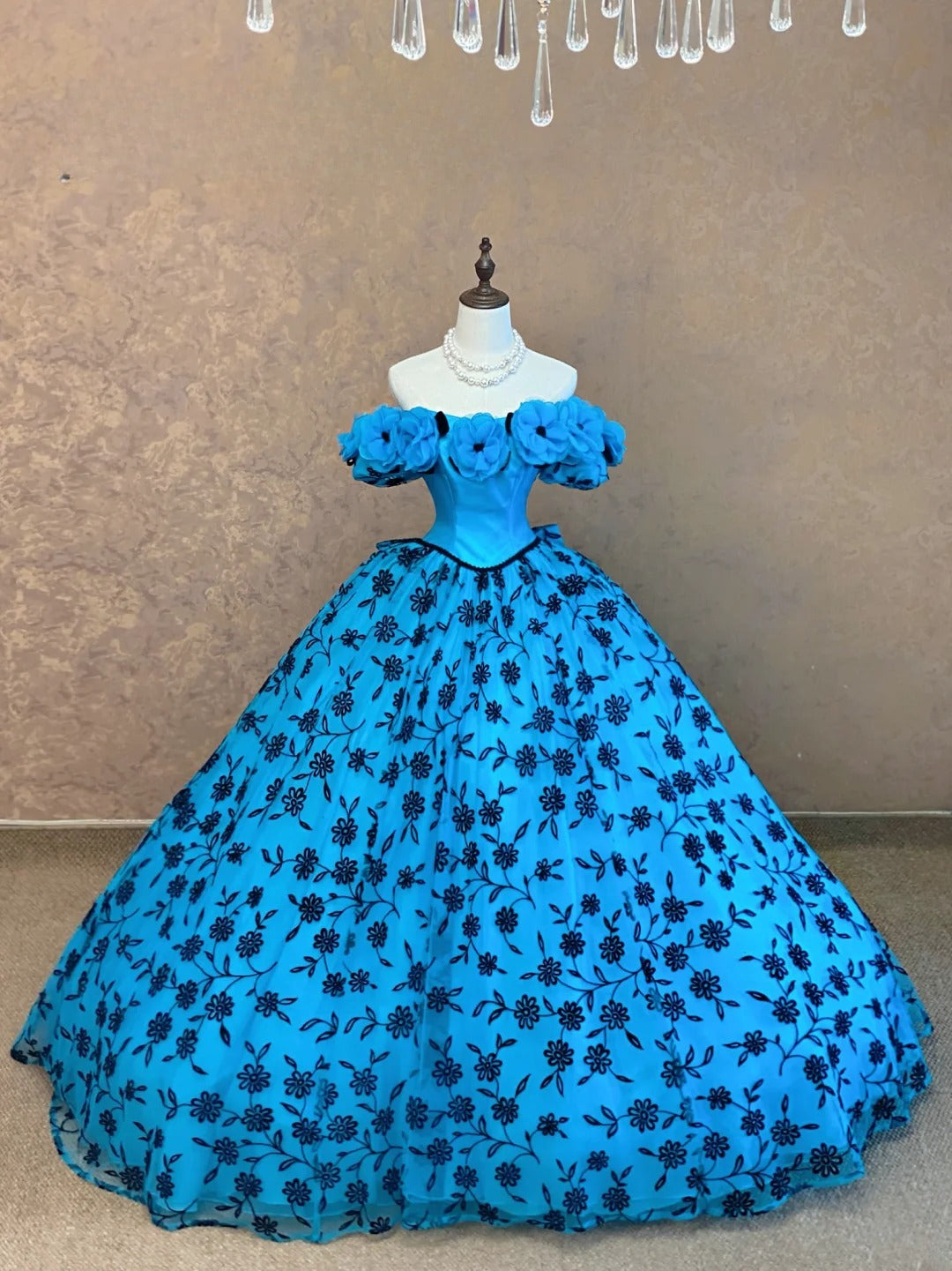 Modest Ball Gown Off The Shoulder Blue Floral Quinceanera Dresses For Sweet 15 15 Anos Celebration 17th Birthday Formal Gown RB9012