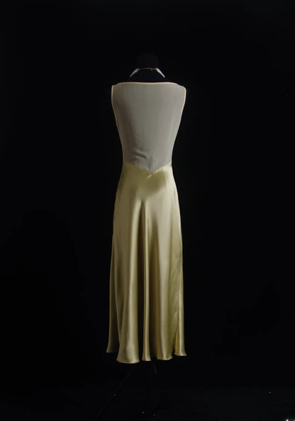 Robe de bal vintage années 90, coupe sirène, col en V, satin de soie vert mi-long, référence AS016
