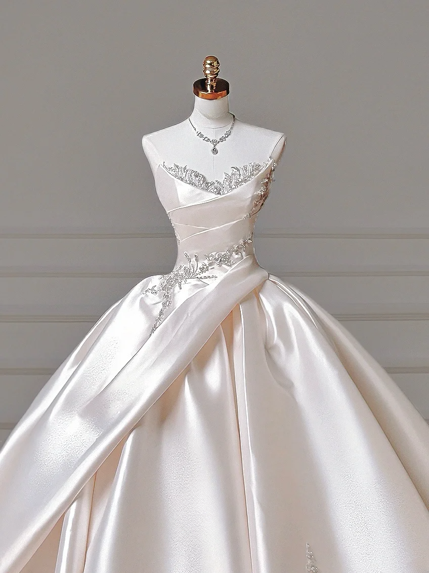 Prinzessinnen-Brautkleid, langes Ballkleid, herzförmig, plissiert, Satin, mit Perlen, weißes Brautkleid AQ016
