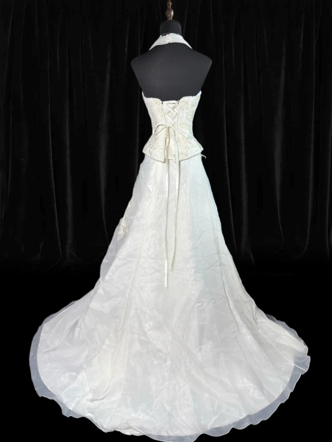 Brautkleid trägerlos, tiefe Taille, 1950er/1940er Jahre, zweiteilig, Ballkleid mit Neckholder, Tüll mit Applikationen, weiß, in Petite/Plus Size, für Damen AS017
