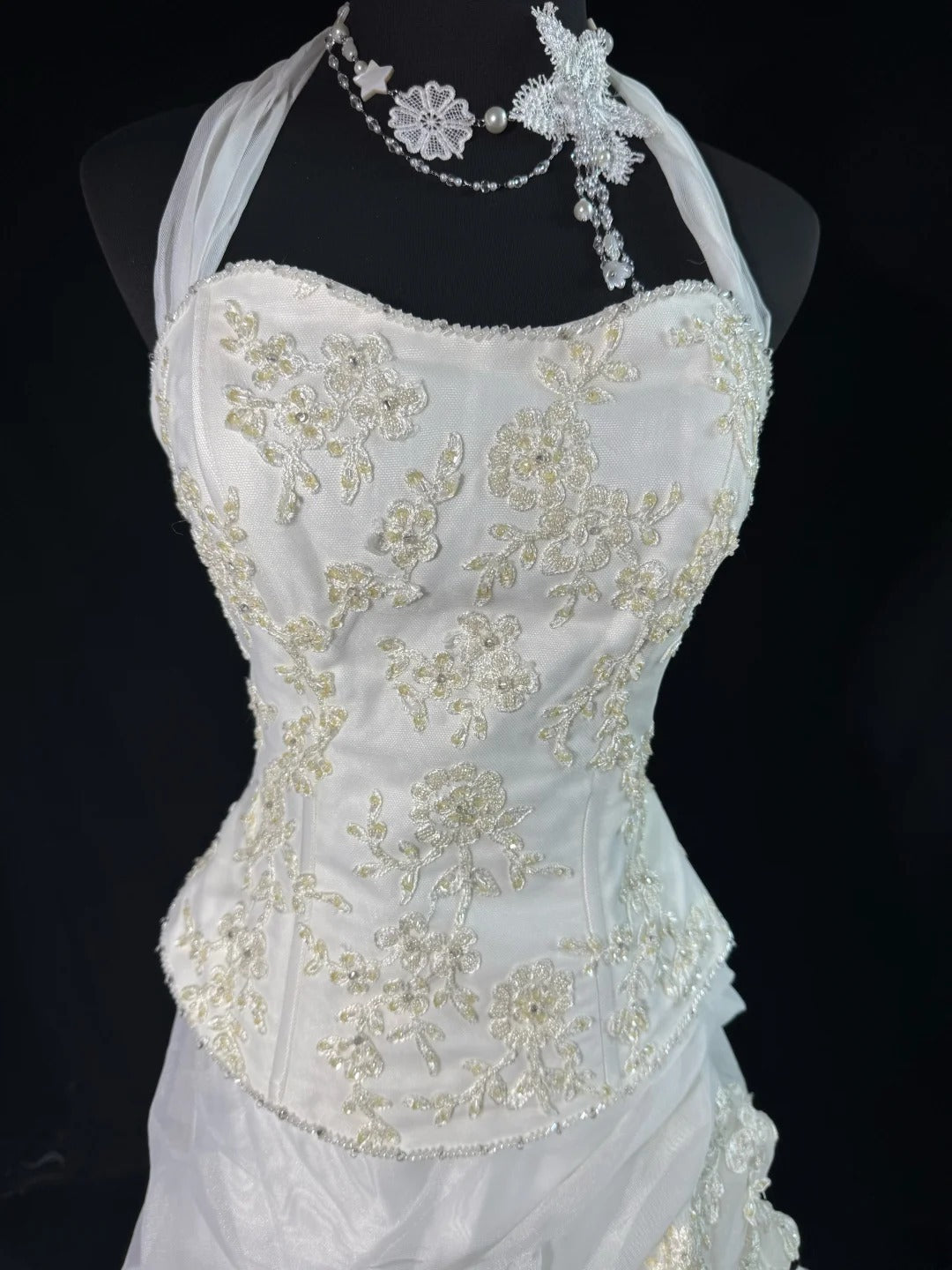 Brautkleid trägerlos, tiefe Taille, 1950er/1940er Jahre, zweiteilig, Ballkleid mit Neckholder, Tüll mit Applikationen, weiß, in Petite/Plus Size, für Damen AS017