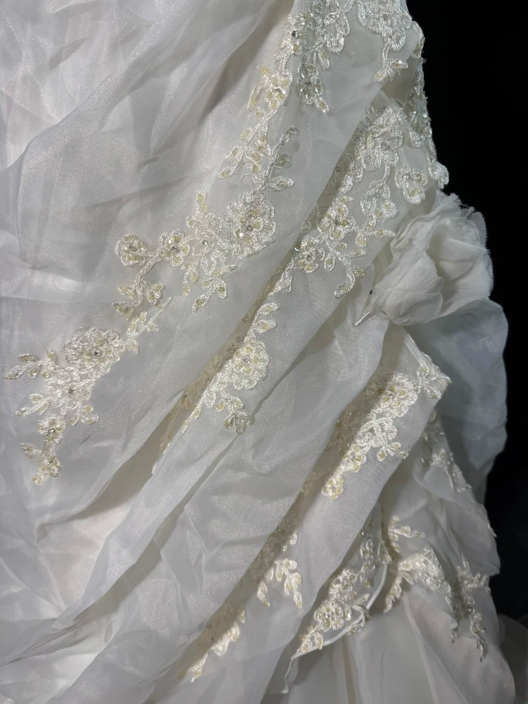 Brautkleid trägerlos, tiefe Taille, 1950er/1940er Jahre, zweiteilig, Ballkleid mit Neckholder, Tüll mit Applikationen, weiß, in Petite/Plus Size, für Damen AS017