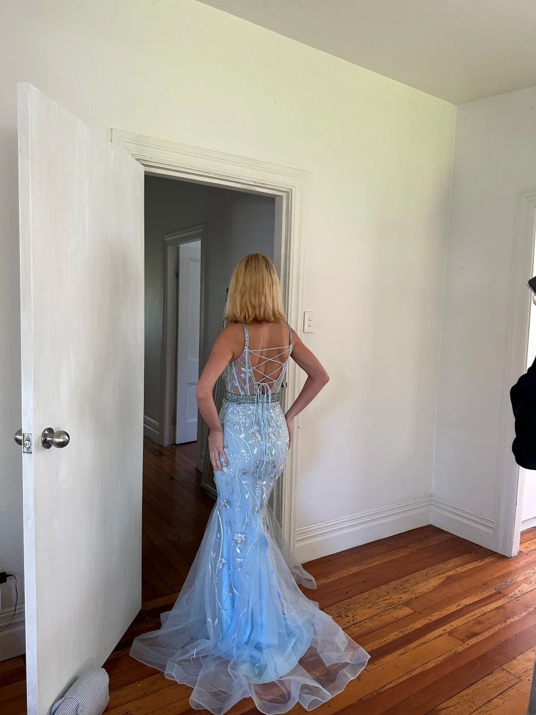 Robe de soirée sirène modeste à bretelles spaghetti en tulle bleu ciel clair, dos corset, idéale pour les lycéennes et les jeunes filles en fin d'année (AS018)