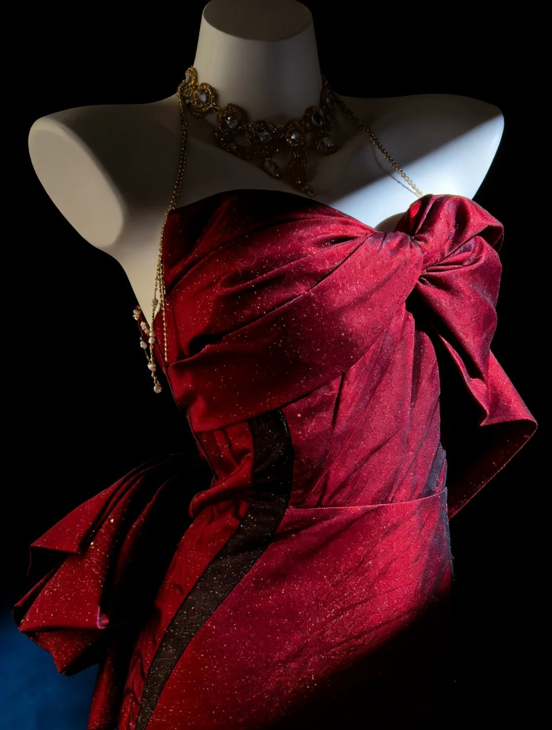 Einzigartiges Meerjungfrauen-Abendkleid aus burgunderrotem Satin mit schwarzem Tüll-Oberteil für Damen, langes Ballkleid, 20. Geburtstagskleid AS018