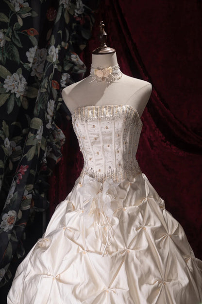 Princesses Fairytale Ball Gown Strapless Ivory Taffeta With Beading Long Quince Dress Quinceanera Dresses Formal Birthday Outfits RB8044