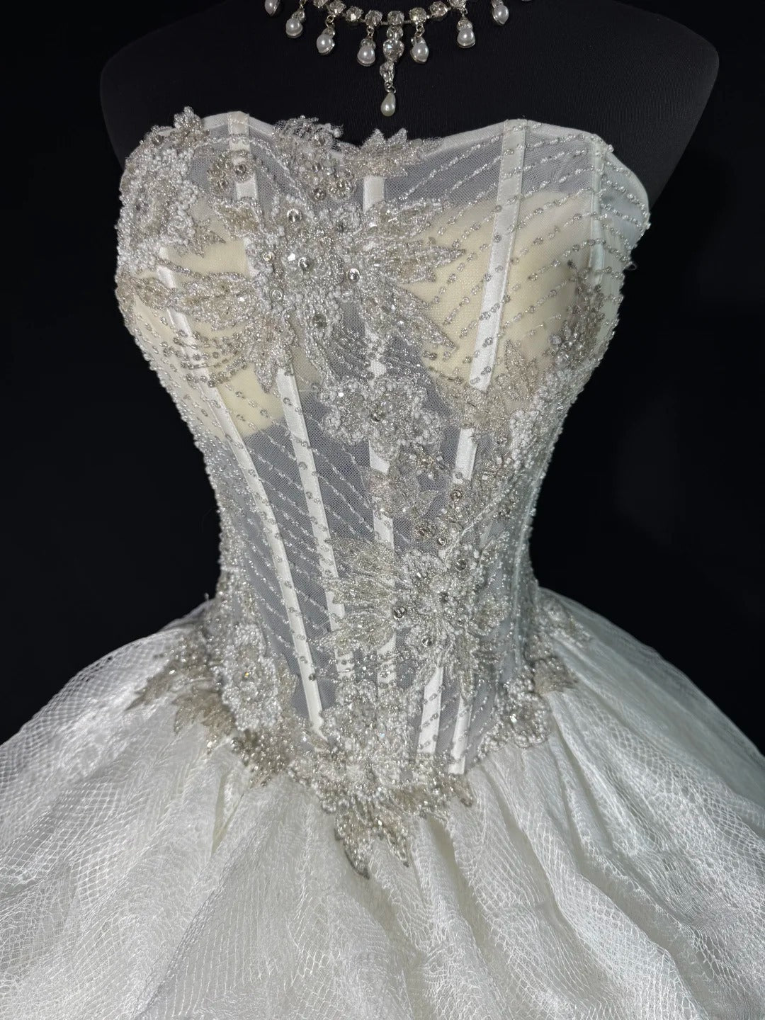 Ethereal Wedding Gowns Brides Dresses Ball Gown Sweetheart Strapless For Bride Lace White Petite/Plus Size Bridal Gown with Beads For Women AS021