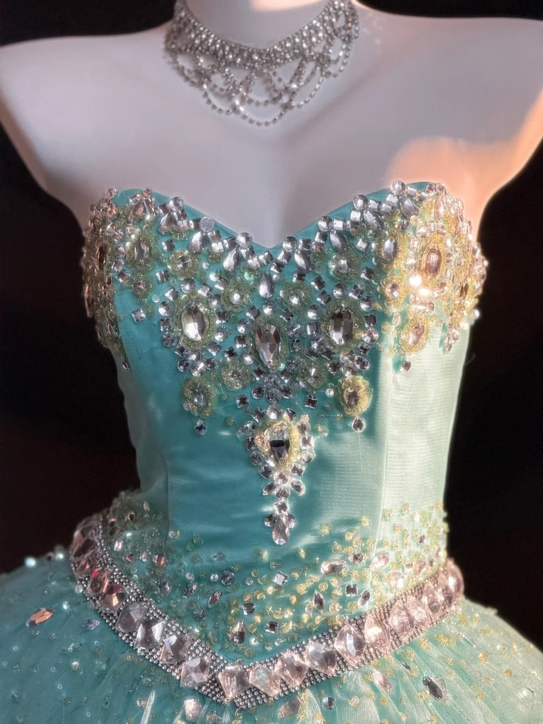 Robe de bal de princesse bustier bleue avec perles argentées longue robe de Quinceanera vestido de 15 de cenicienta RB3364