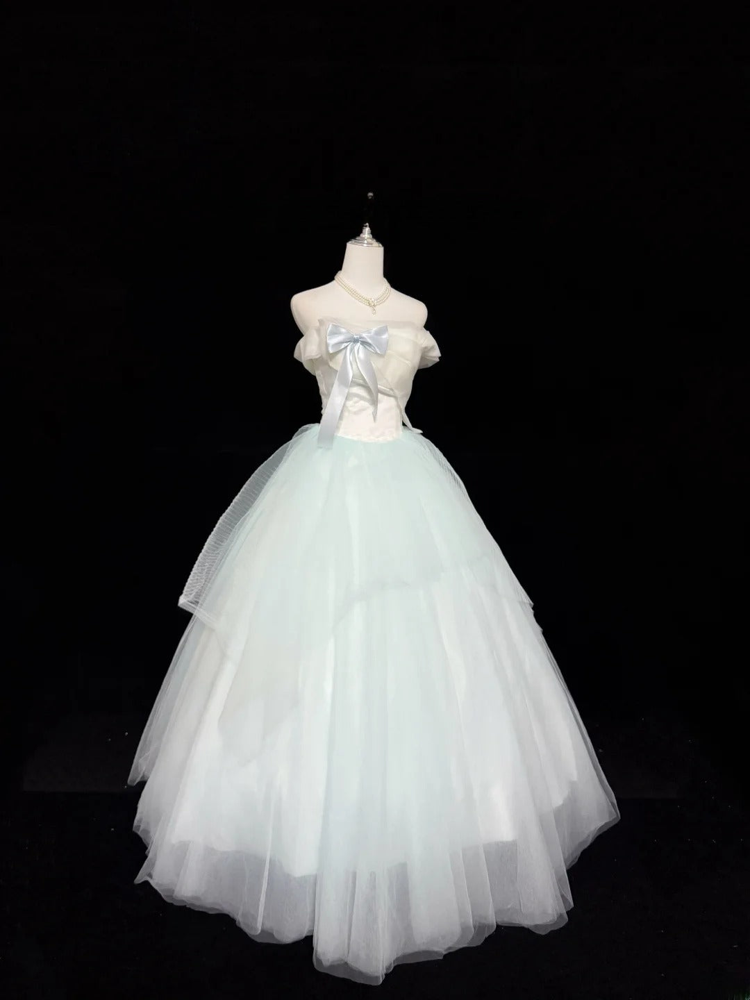 Fairytale Prom Dresses Ball Gown Strapless Light Mint Green Tulle With Bow Evening Long Formal Dress RB7397