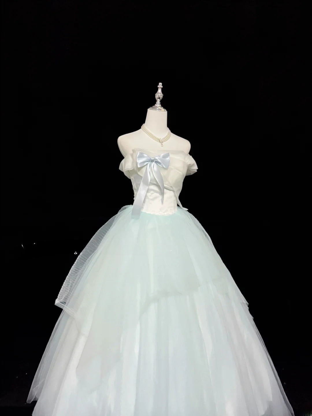 Fairytale Prom Dresses Ball Gown Strapless Light Mint Green Tulle With Bow Evening Long Formal Dress RB7397