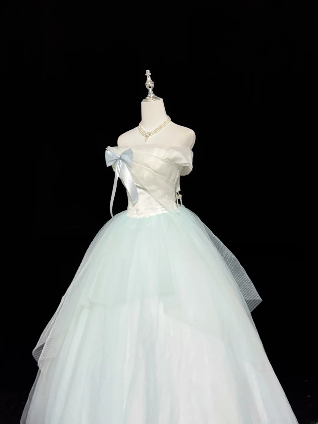 Fairytale Prom Dresses Ball Gown Strapless Light Mint Green Tulle With Bow Evening Long Formal Dress RB7397