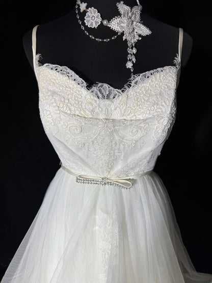 Ethereal Wedding Gowns Brautkleider Ballkleid Spaghettiträger für die Braut Tüll Weiß Brautkleid in Petite/Plus Size mit Spitze für Damen AS025