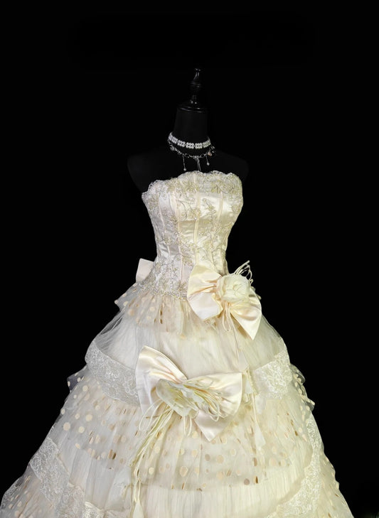 Pretty Ball Gown Strapless Light Gold Quinceañera Dress Moda 2000 Long 15 Quinceanera Dresses Ideas Sweet 16 Outfits RB6373