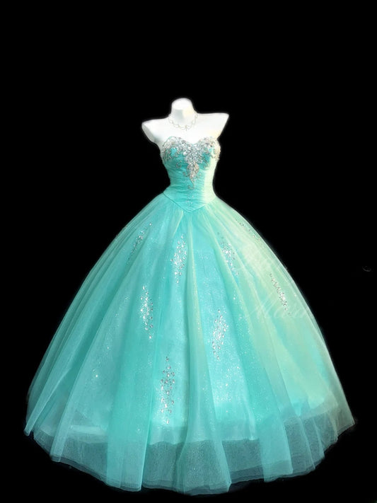 Niedliches ballförmiges trägerloses blaues Tüllkleid mit silbernen Perlen, langes Quinceanera-Kleid Vestido de 15 de Cenicienta RB3369