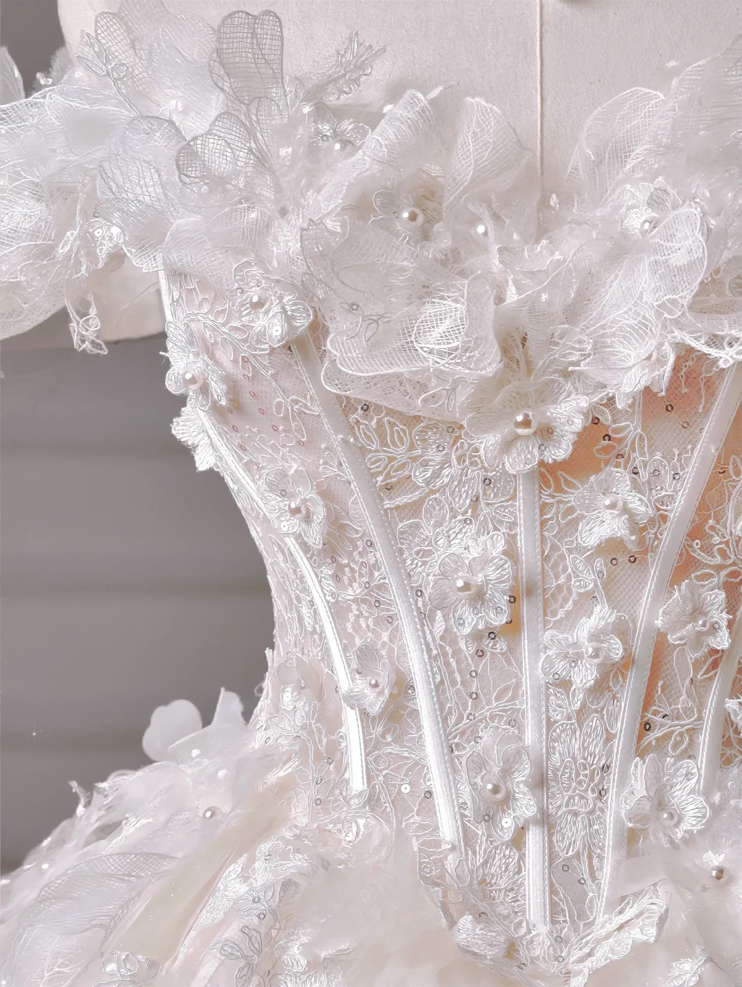 Robe de mariée longue de princesse, robe de bal à épaules dénudées en tulle avec manches courtes et corsage en dentelle, référence AQ028