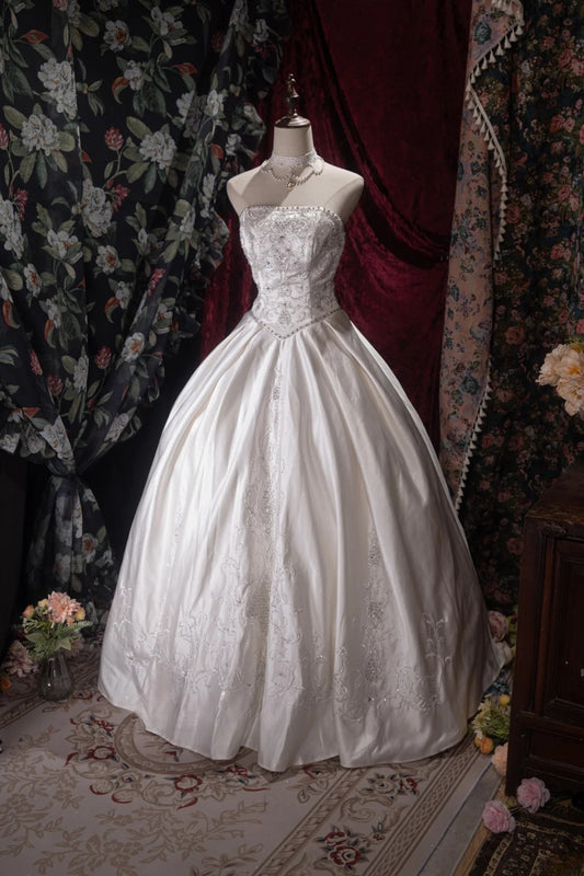 Vintage 80s Ball Gown Strapless Satin White With Appliqued Beading Brides Gown Bridal Dress Wedding Dresses RB8053