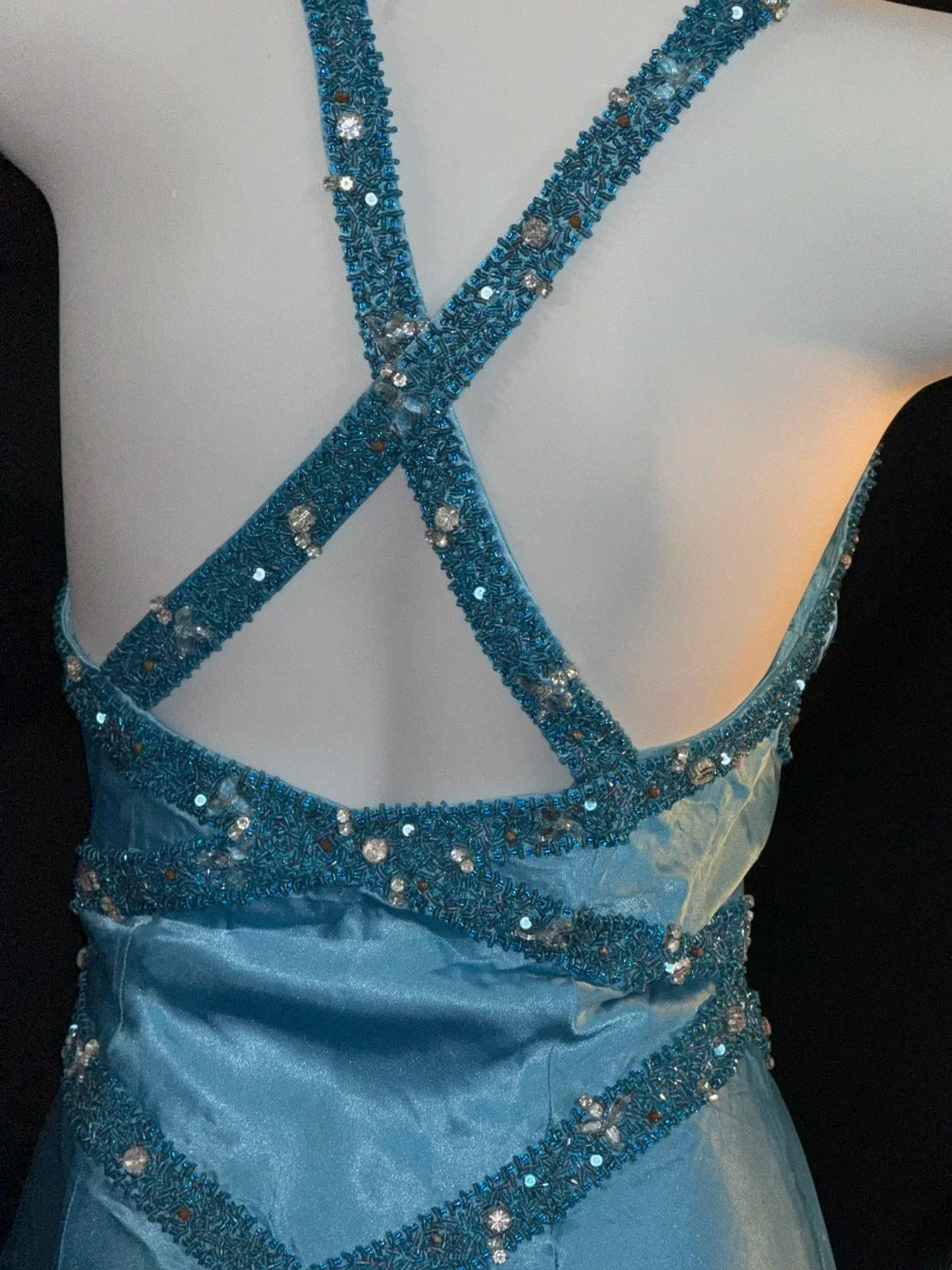 Modest Prom Dresses Mermaid V Neck Halter Blue Satin With Beading Crystals Long Evening Formal Outfits RB3370