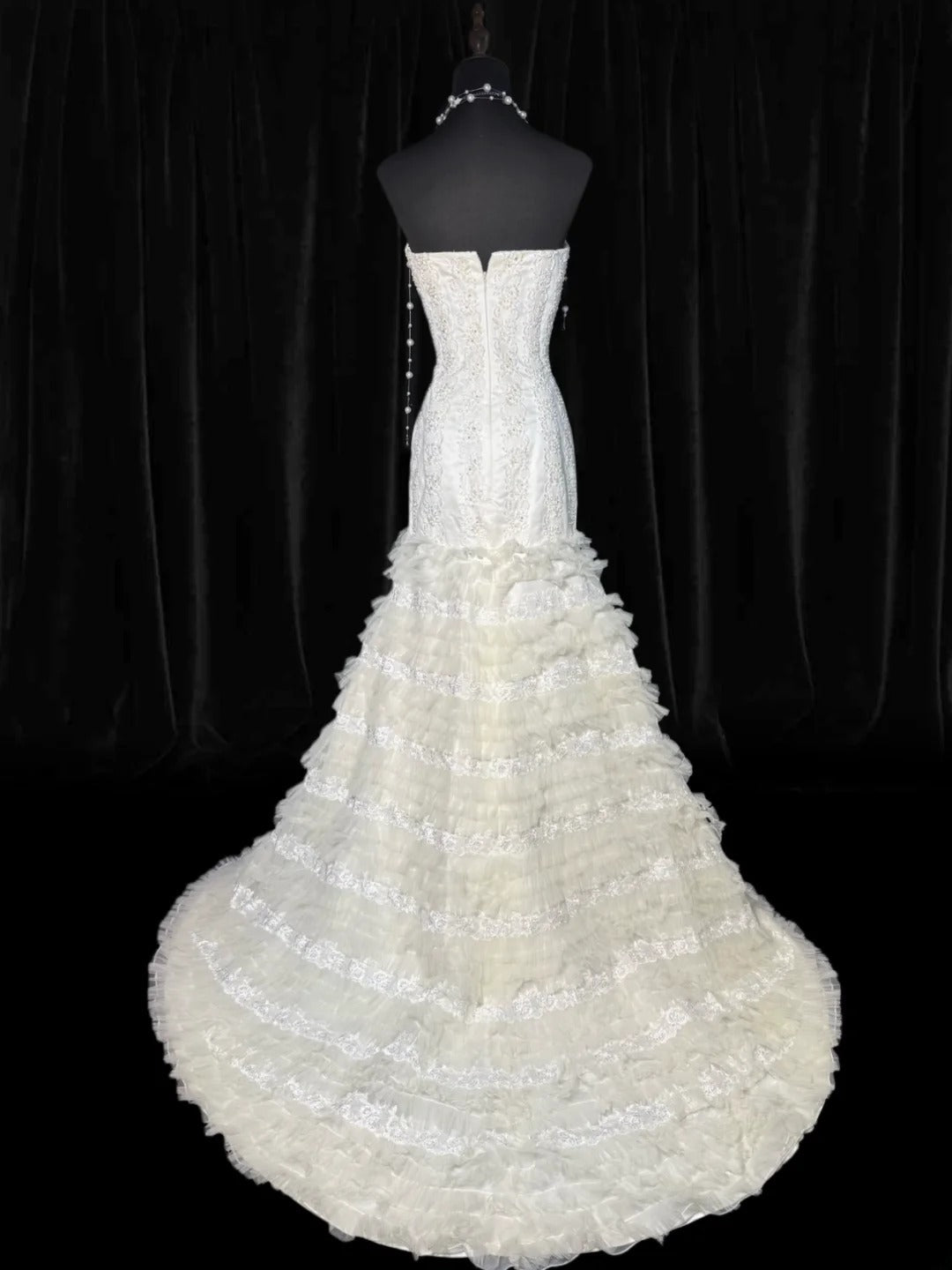 Robe de mariée sirène élégante, sans bretelles, en dentelle blanche à volants, longue et cintrée, style vintage années 1920 AS030