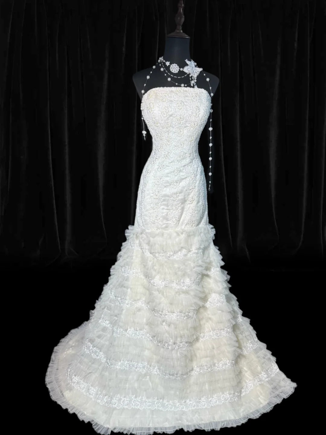 Robe de mariée sirène élégante, sans bretelles, en dentelle blanche à volants, longue et cintrée, style vintage années 1920 AS030