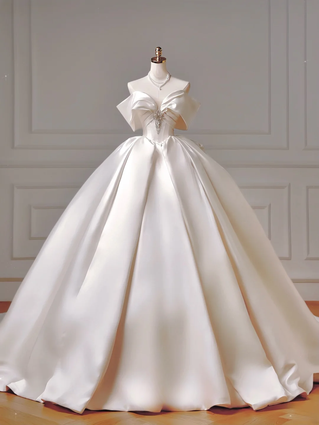 Prinzessinnen-Brautkleid, langes Ballkleid, schulterfrei, Satin, Brautkleid mit kurzen Ärmeln, AQ030