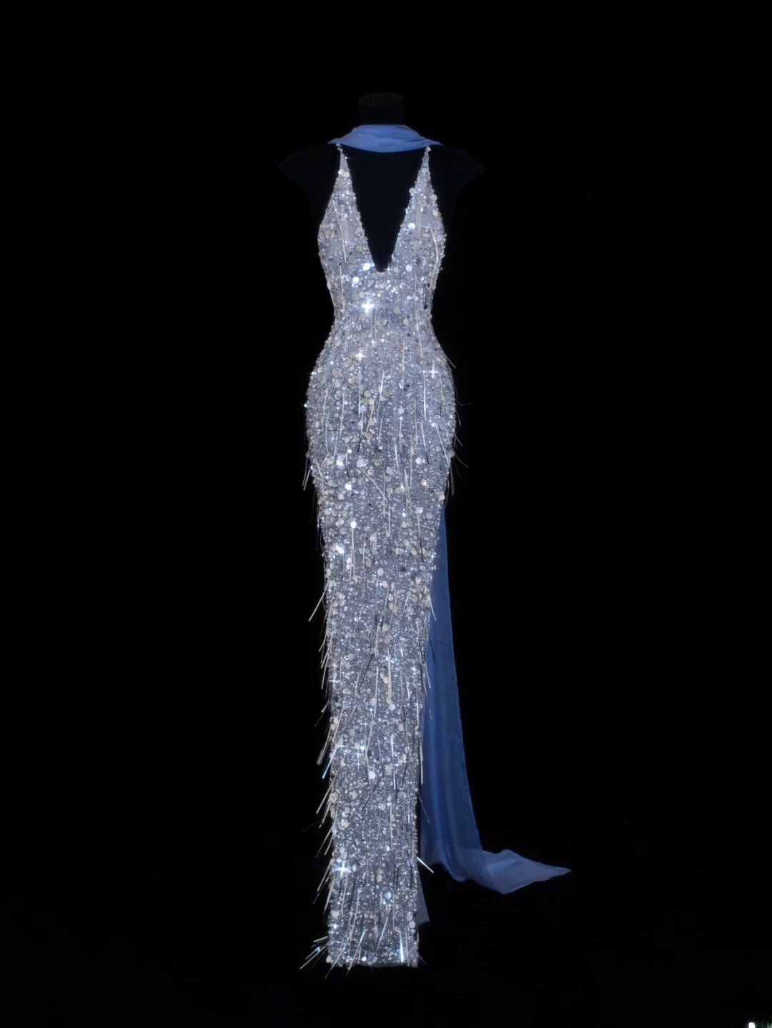 Preiswertes, paillettenbesetztes, formelles Meerjungfrauenkleid im Stil der 1950er Jahre mit V-Ausschnitt und Neckholder in Blau und Perlen – ein beeindruckendes langes Ballkleid oder Abendkleid für Partys und festliche Anlässe (SA031).