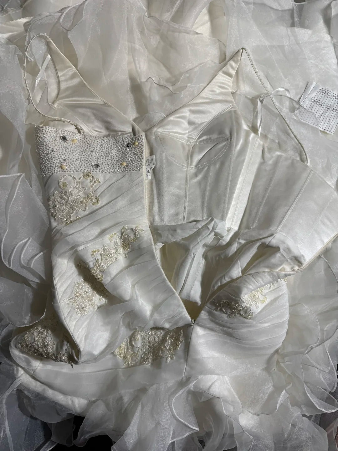 Elegant Mermaid Spaghetti Strap Sleeveless White Lace Tiered Long Vintage Fitted 1920s Wedding Dresses AS032