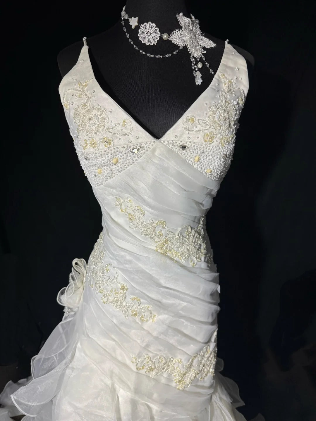Elegant Mermaid Spaghetti Strap Sleeveless White Lace Tiered Long Vintage Fitted 1920s Wedding Dresses AS032