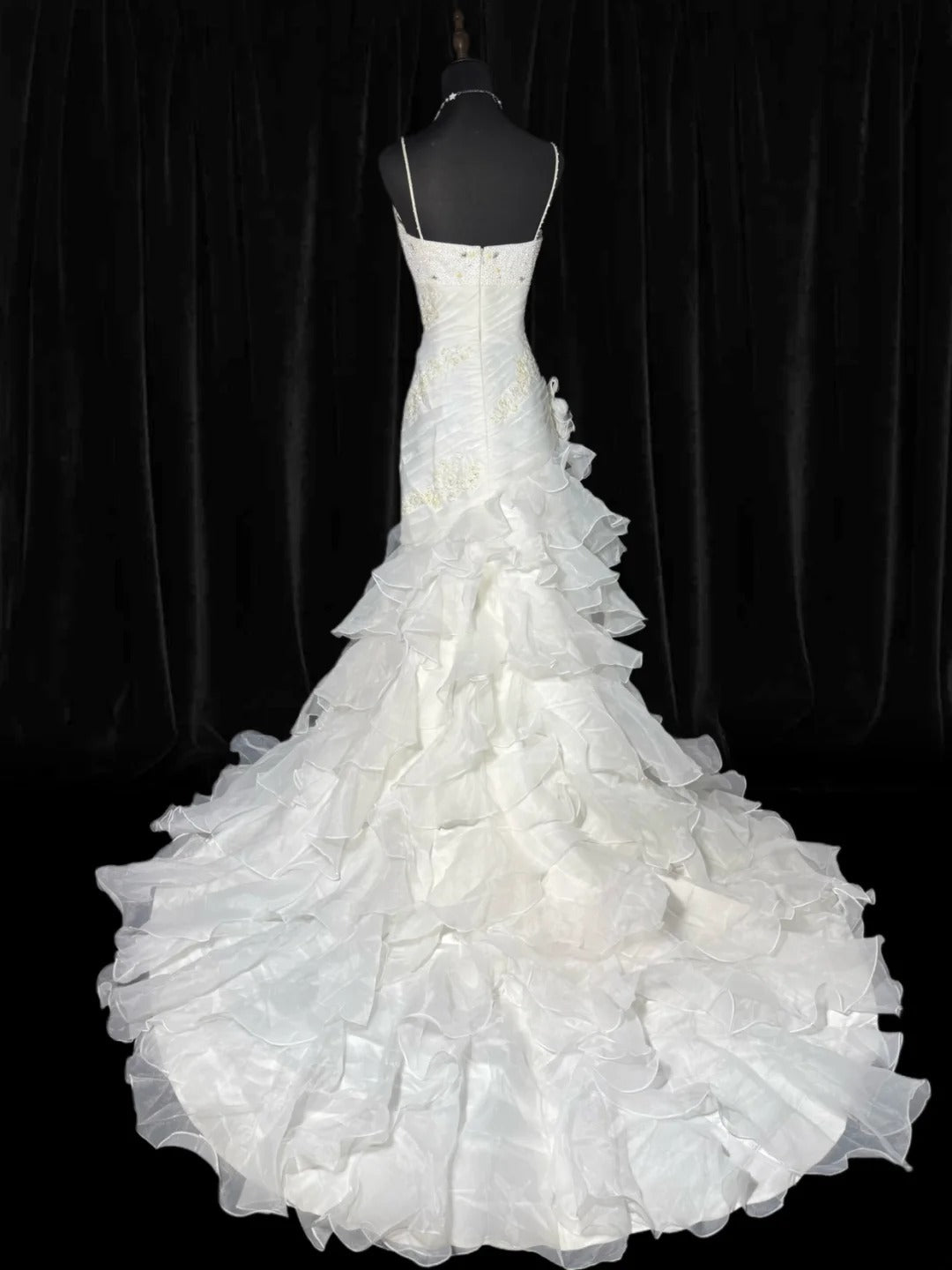 Elegant Mermaid Spaghetti Strap Sleeveless White Lace Tiered Long Vintage Fitted 1920s Wedding Dresses AS032