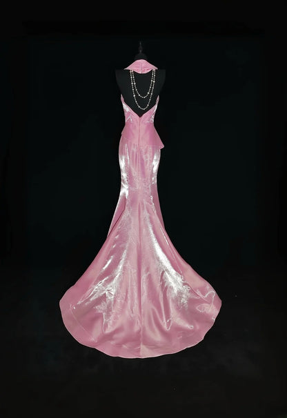 Robe de bal longue sans manches rose à col en V et dentelle dorée, style sirène vintage années 1950, idéale pour les soirées de fin d'études secondaires (AS033)