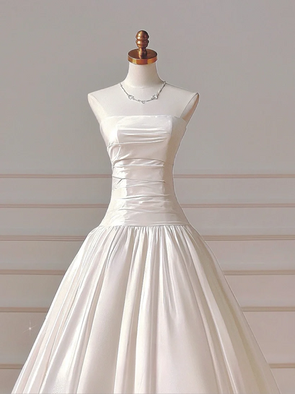 Robe de mariée simple, robe de bal bustier en satin, taille basse, plissée, style robe de mariée longue cintrée pour les mariées AQ034