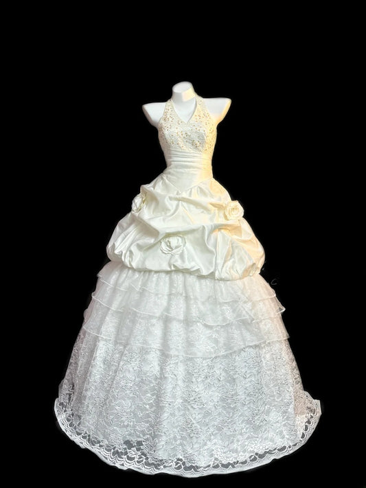 Vintage Ball Gowns Halter Satin 3d Flower White Lace With Beading Long Wedding Dresses RB3440
