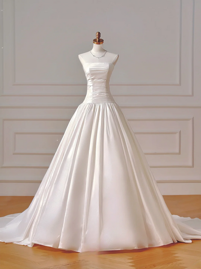 Robe de mariée simple, robe de bal bustier en satin, taille basse, plissée, style robe de mariée longue cintrée pour les mariées AQ034