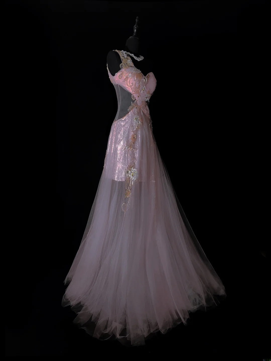Robe de soirée modeste en tulle lilas poudré à une épaule, coupe trapèze, avec application d'appliqués, idéale pour les lycéennes et les jeunes filles en fin d'année (AS035).