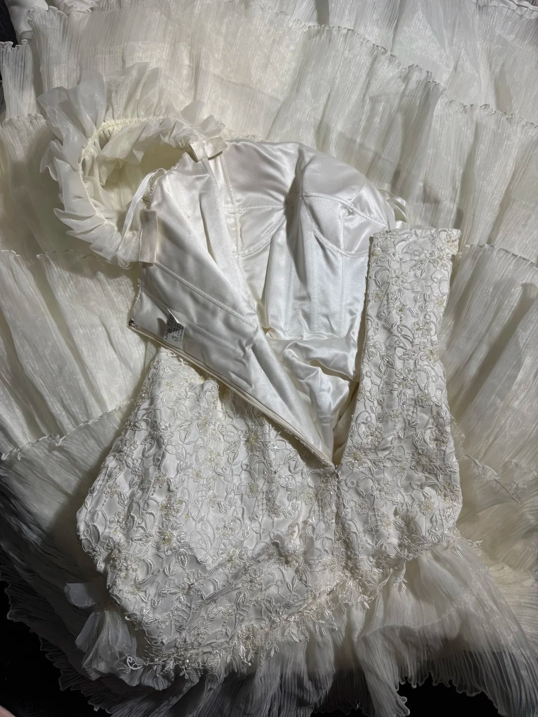 Vintage Damen Meerjungfrauenkleid, ärmellos, aus weißer Spitze, gestuftem Satin, lang, tailliert, im Stil der 1920er Jahre, AS035