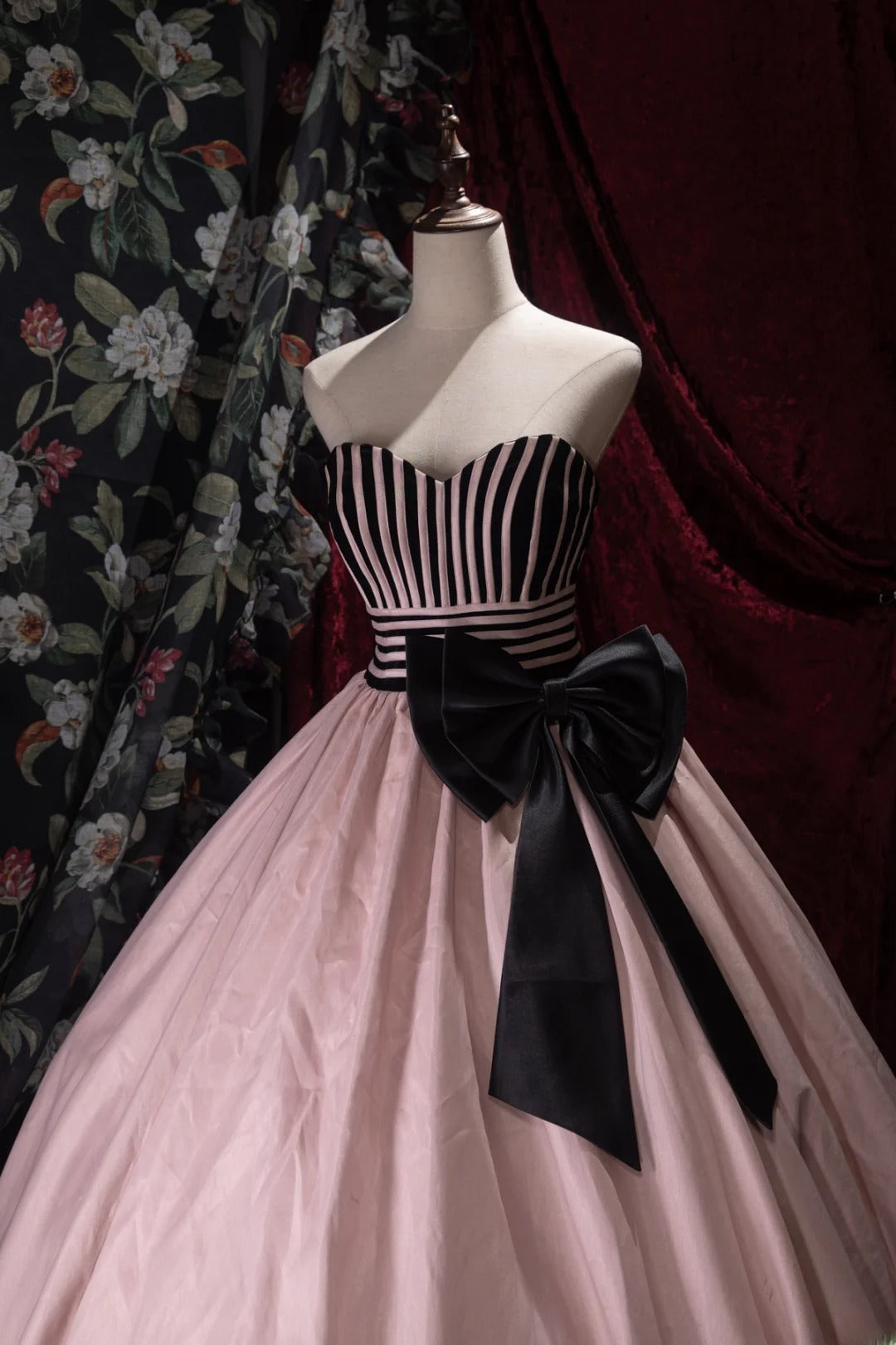 Charming Ball Gown Sweetheart Satin With Bow Long Quince Dress Quinceanera Dresses Formal Birthday Outfits RB8060