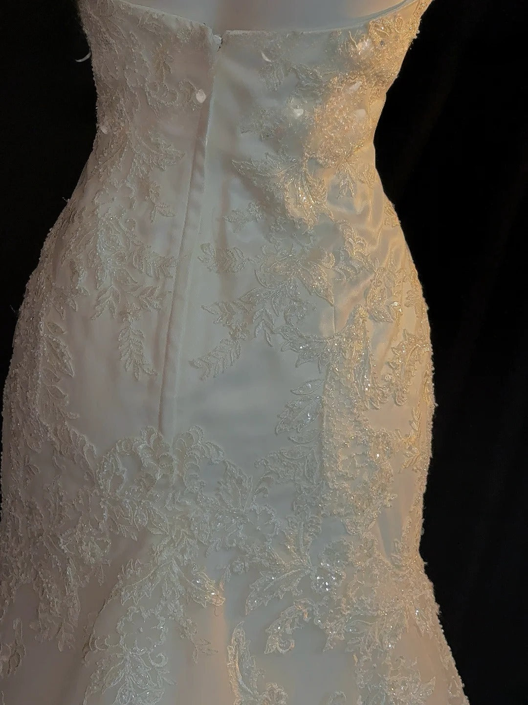 Robes de mariée longues en dentelle blanche sans manches col cœur sirène vintage RB3441