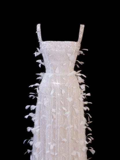 Preiswertes, formelles Paillettenkleid im Stil der 1950er Jahre: A-Linie, eckiger Ausschnitt, Pailletten, Federn und Perlen – ein beeindruckendes langes Ballkleid oder Abendkleid SA036