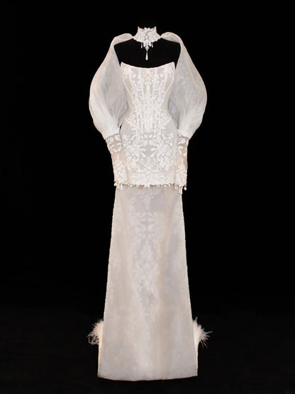 Elegantes, schlichtes Brautkleid im Meerjungfrauenstil mit Ärmeln und Cape, weiß, auch in kleinen/großen Größen erhältlich, Modell SA037