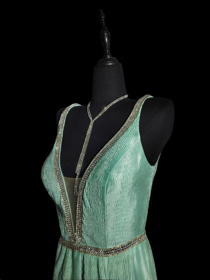 Robe de soirée longue vert menthe, col en V, style sirène, taille modeste, idéale pour les lycéennes en fin d'année (AS037)