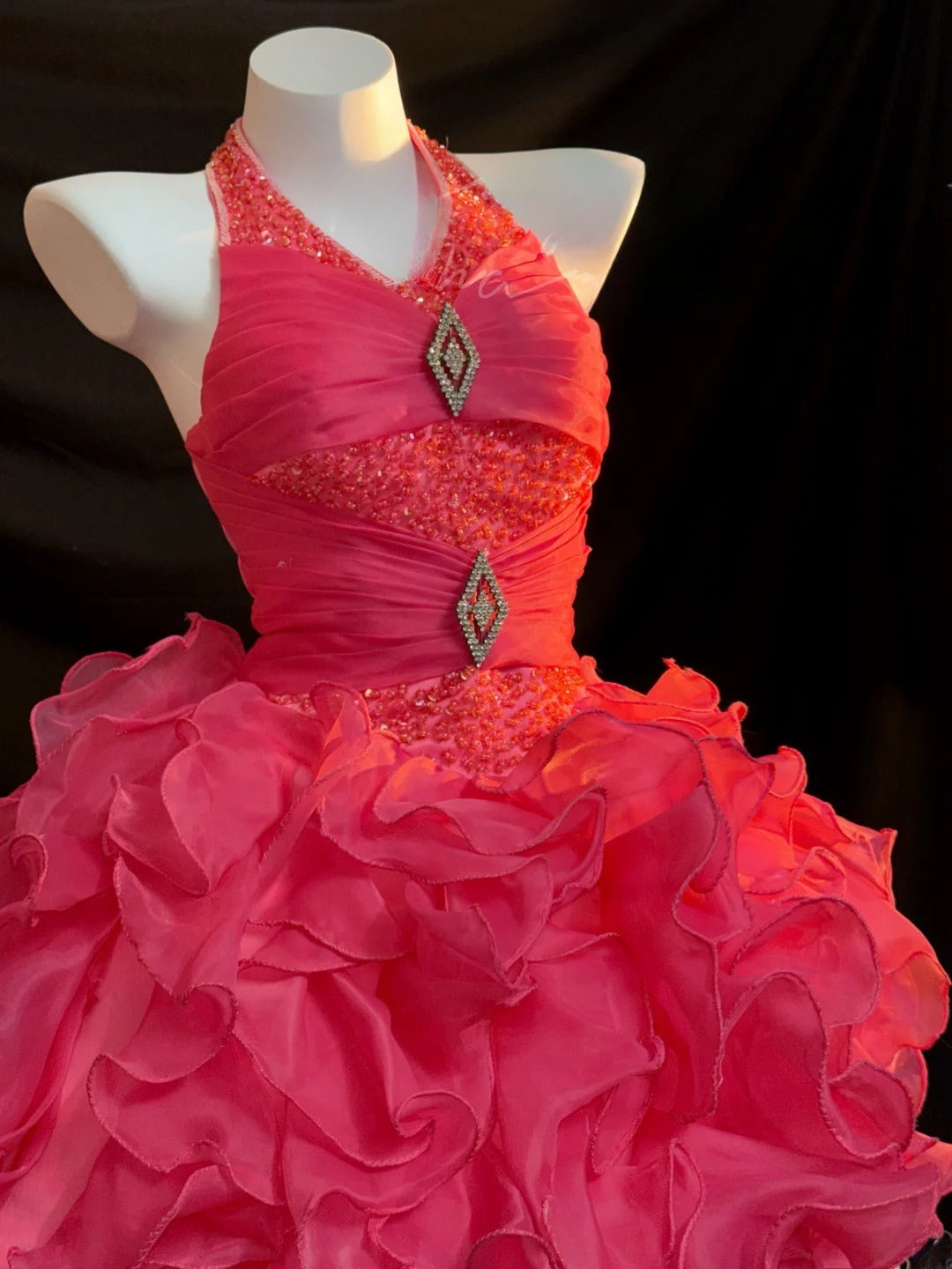 RB3375 Robe de Bal Courte Halter Rose Mini Diplôme Lycée Pour Finissantes 8ème Année Inspiration Retour aux Sources 2026